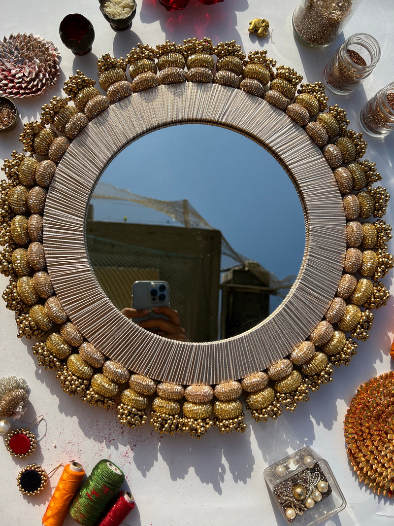 Pastel Pistachio Inflorescence Divine Pichwai Mirror Platter- Regular