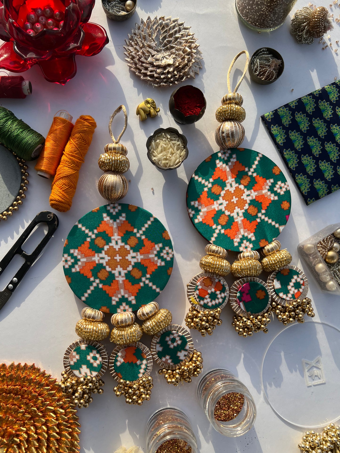 Neeti Roop (नीति रूप) – Maroon & Green Navratna Patola Shubh Labh