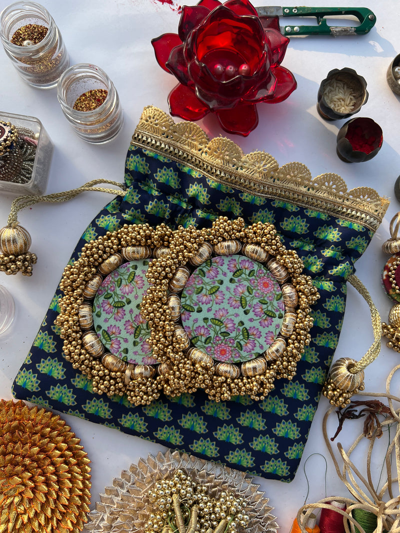Mini Platters + Potli =Best Wedding Giveaway!