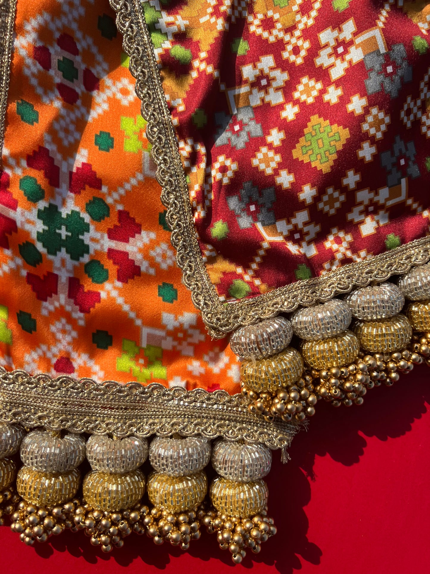 KHES: Sunehra Peela & Manik Laal Navratna Patola