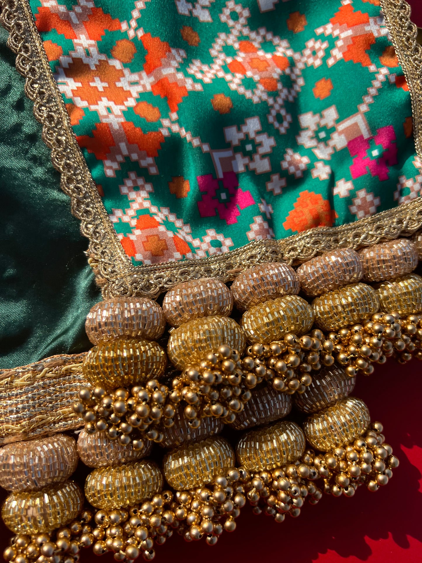 KHES: Panna Hara Navratna Patola + Solid Green