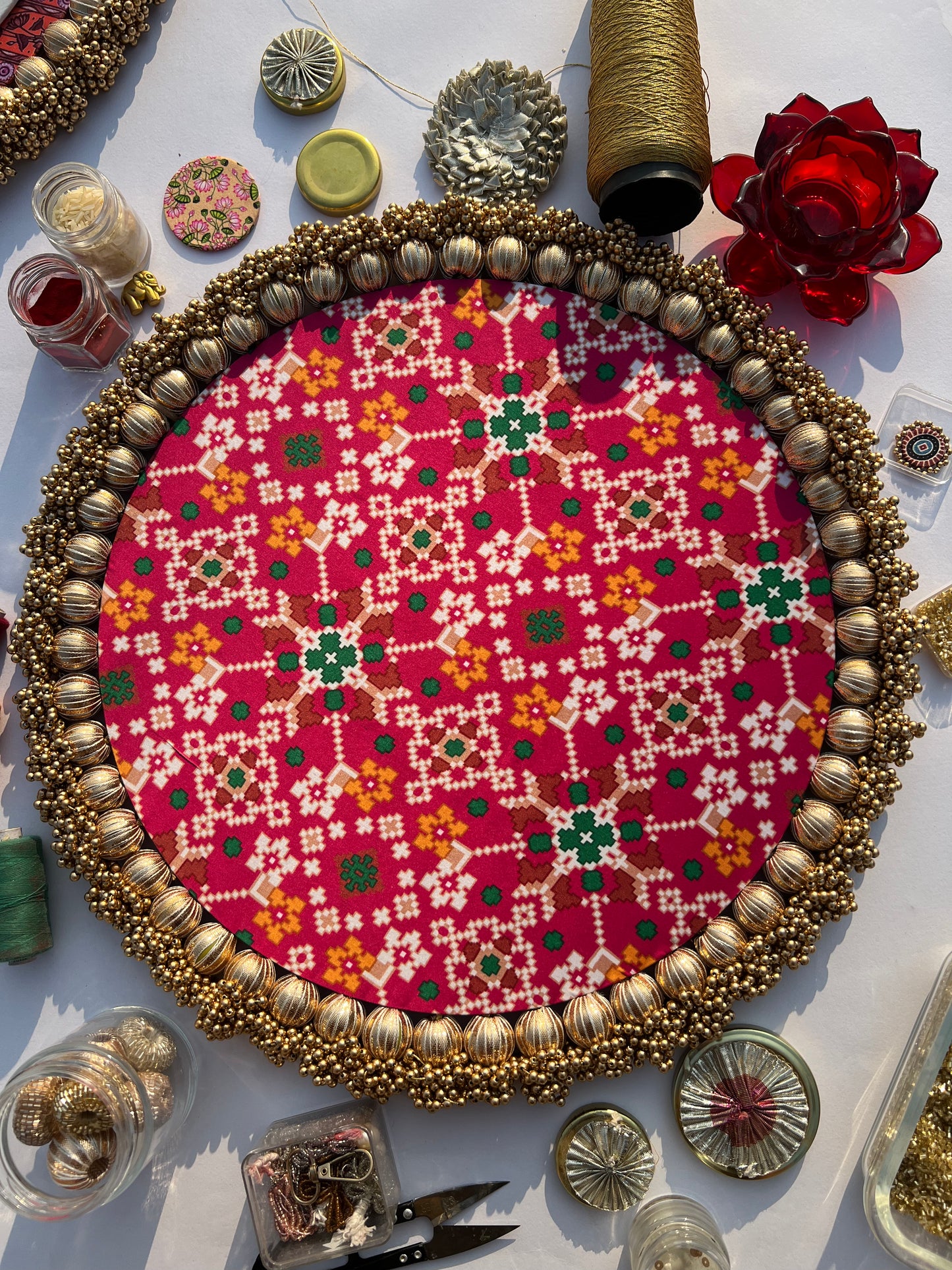 Kumkum Charan Thaal: Gulaabi Navratna Patola