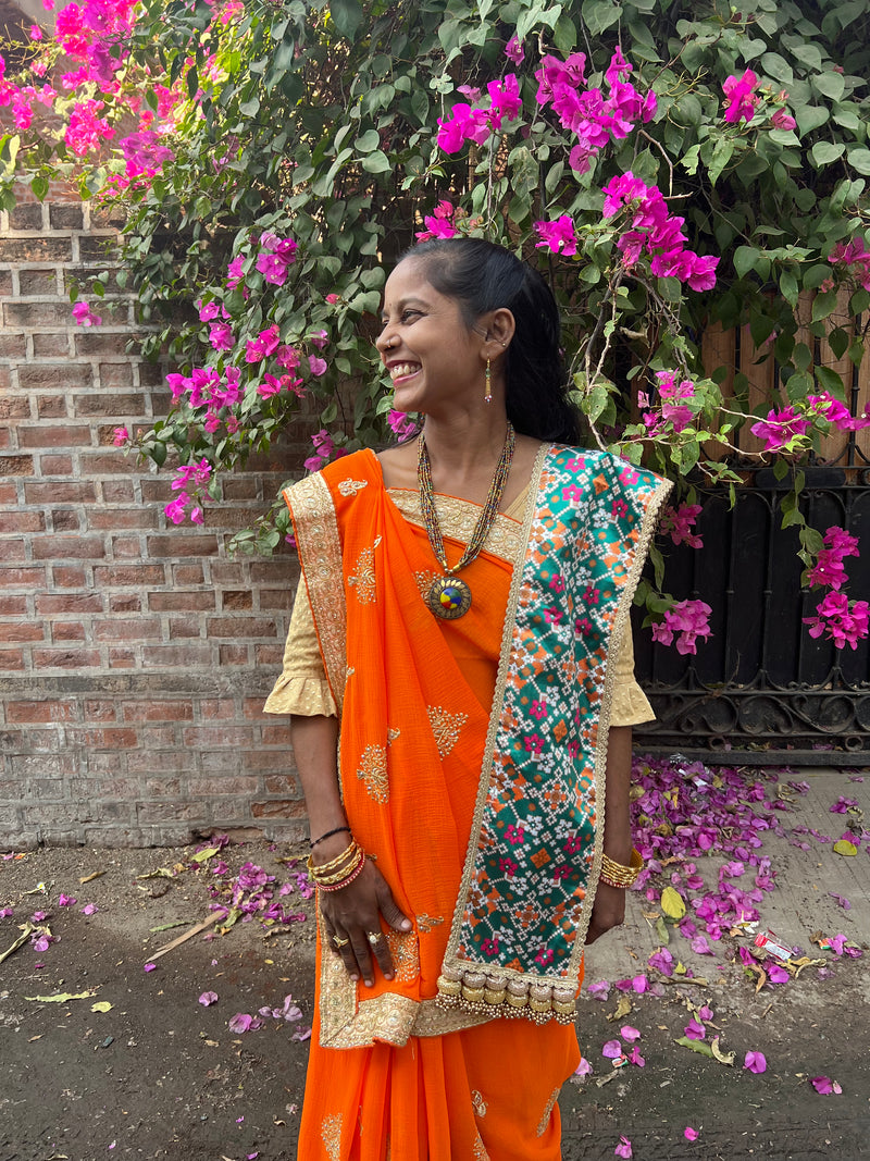 KHES: Panna Hara Navratna Patola + Solid Green