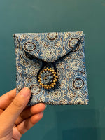 Load image into Gallery viewer, Scallop Jaal Intense Ajrakh Coin Pouch