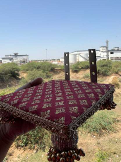 Vira Detachable Sinhasan