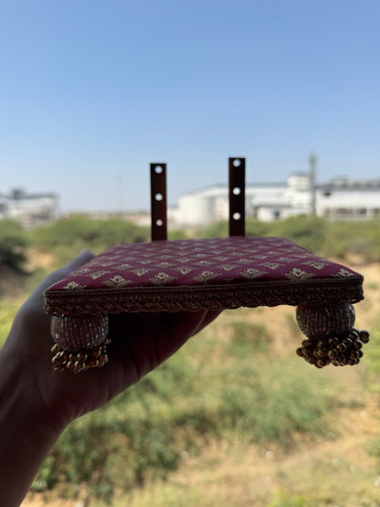 Vira Detachable Sinhasan