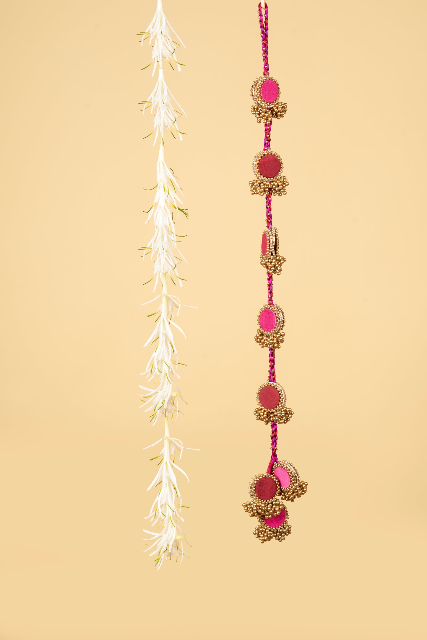 Gulaabi Laal Hanging