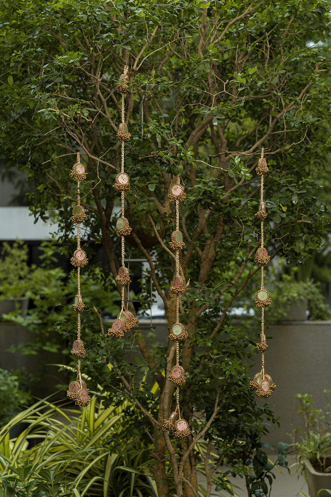 Pista Noor Hanging