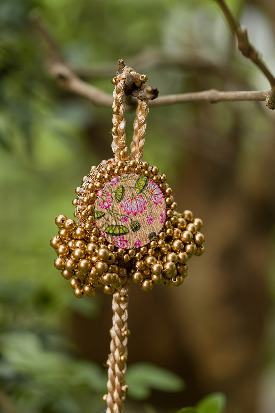Pista Noor Hanging