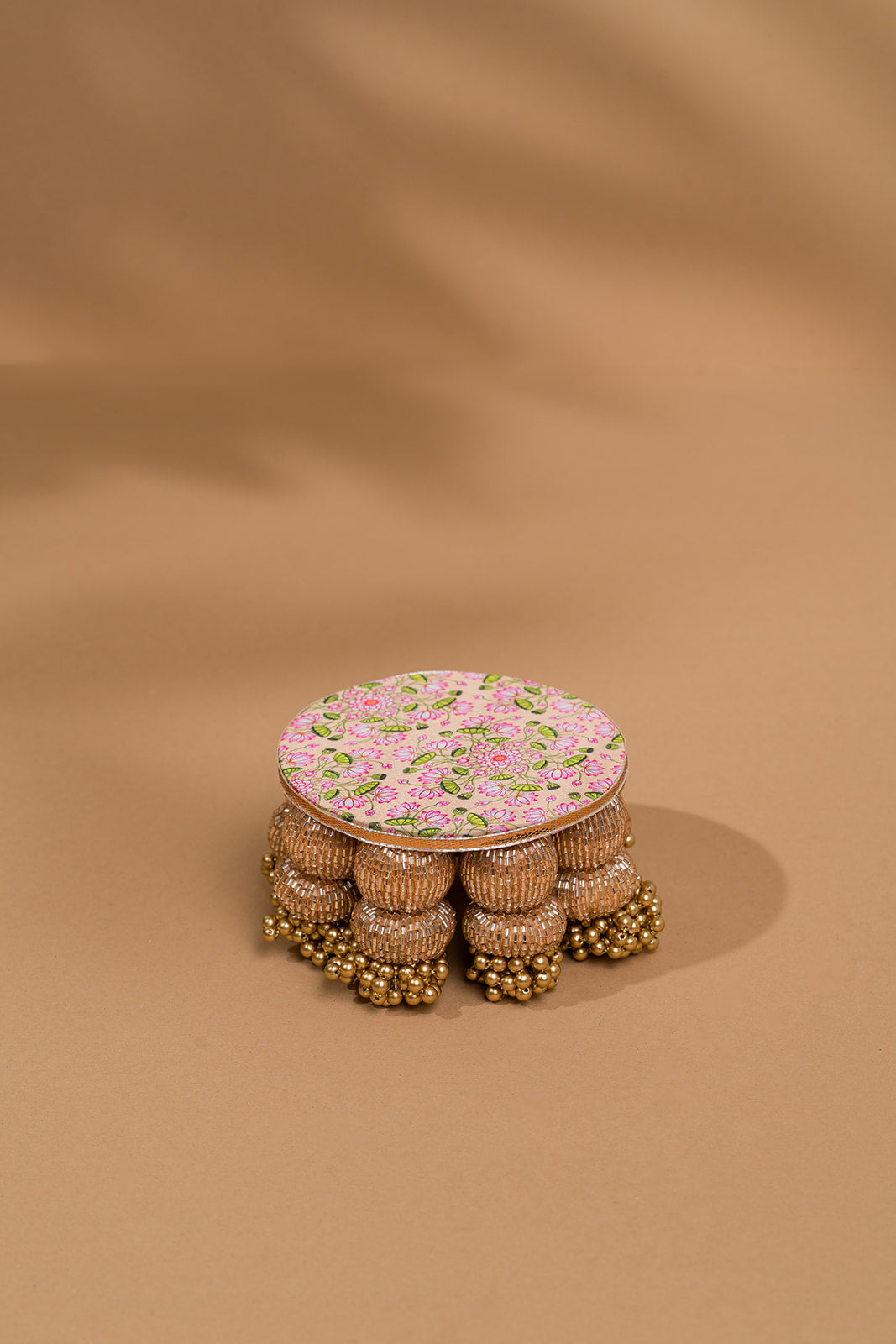 Mini Dangler Platter: OG Inflorescence Divine Pichwai (4 inches)