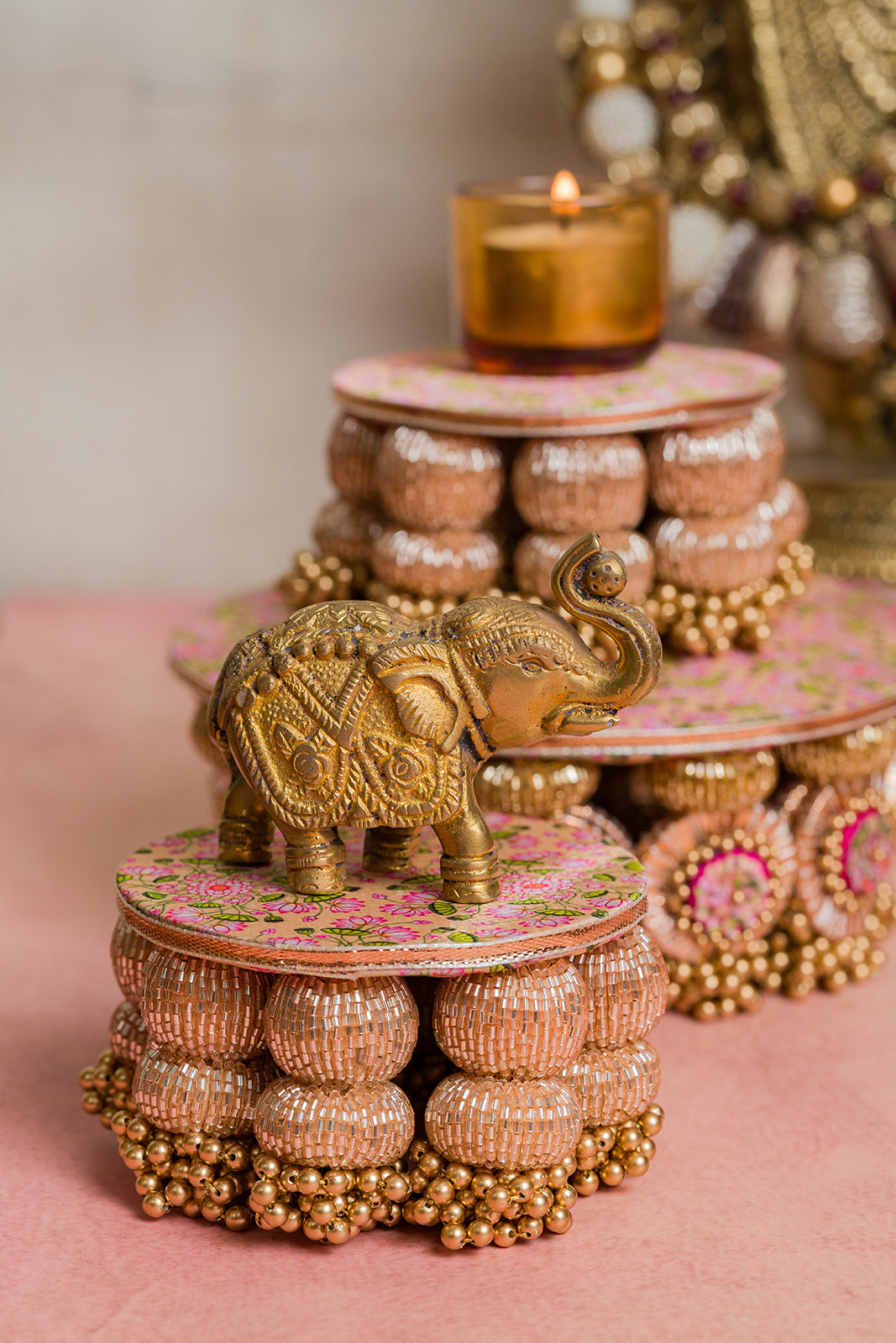 Mini Dangler Platter: OG Inflorescence Divine Pichwai (4 inches)