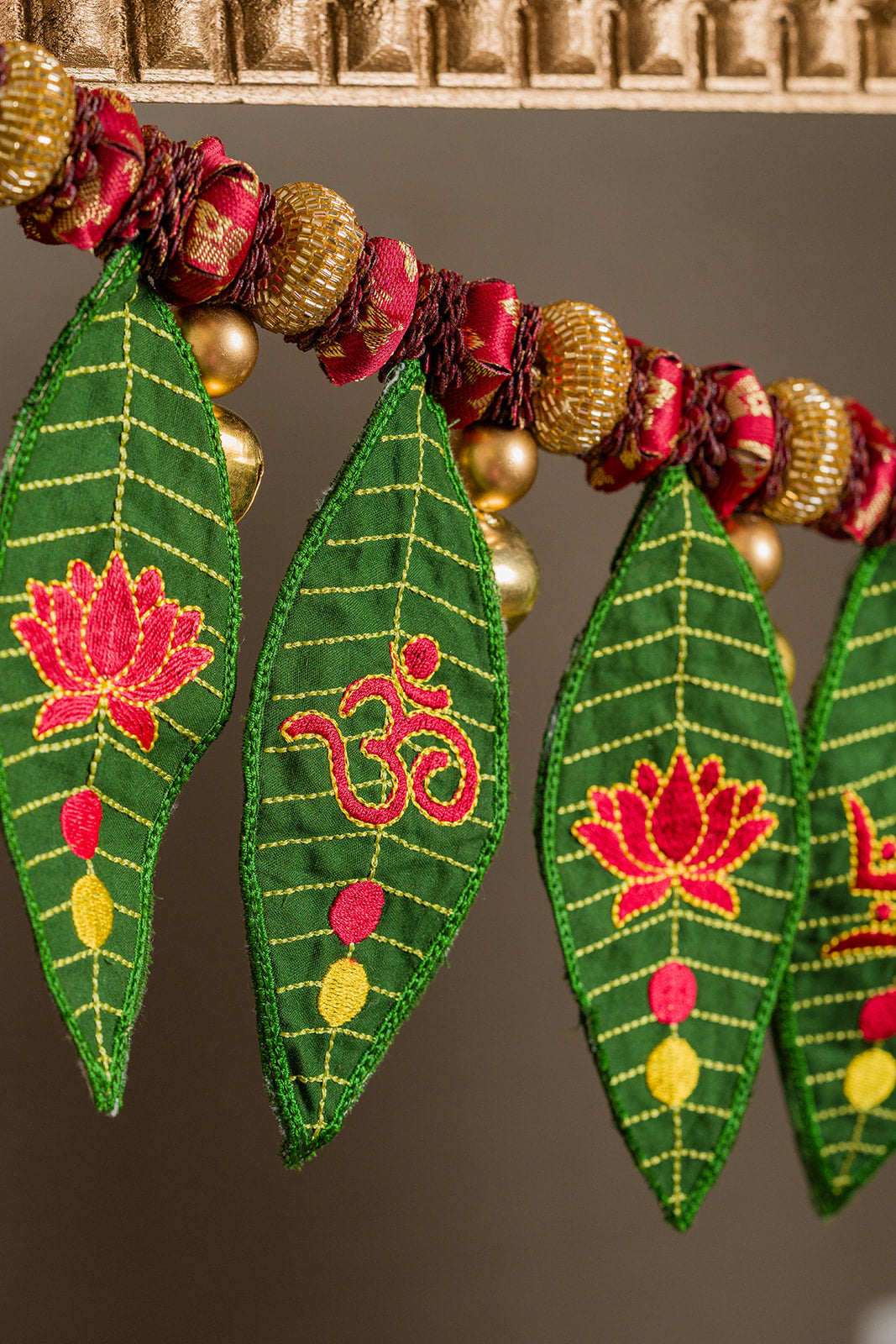 Star Petite Gajra Mango Leaf Toran | Door Decoration