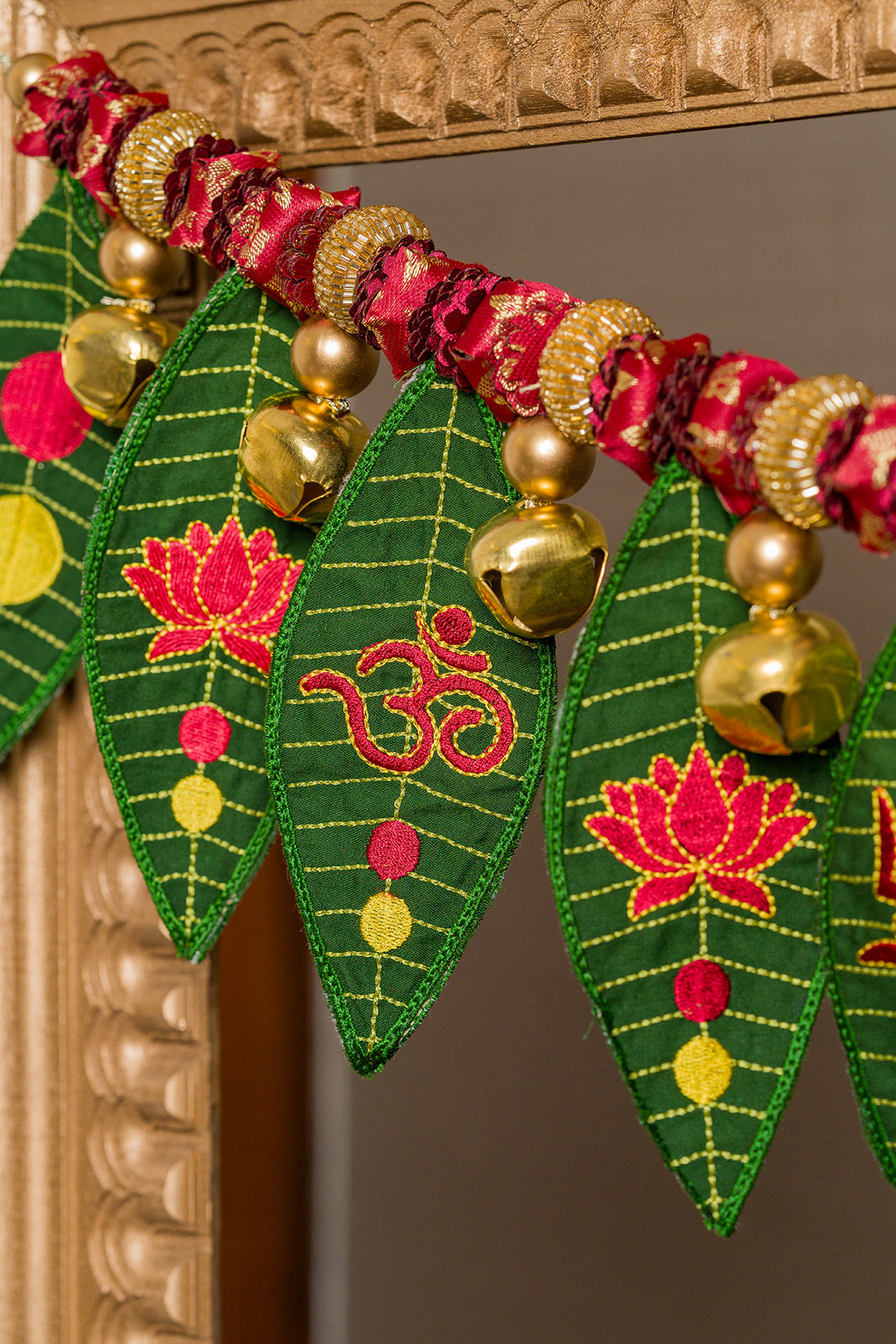Star Petite Gajra Mango Leaf Toran | Door Decoration