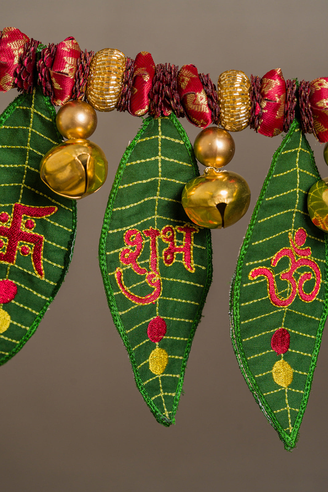 Star Petite Gajra Mango Leaf Toran | Door Decoration