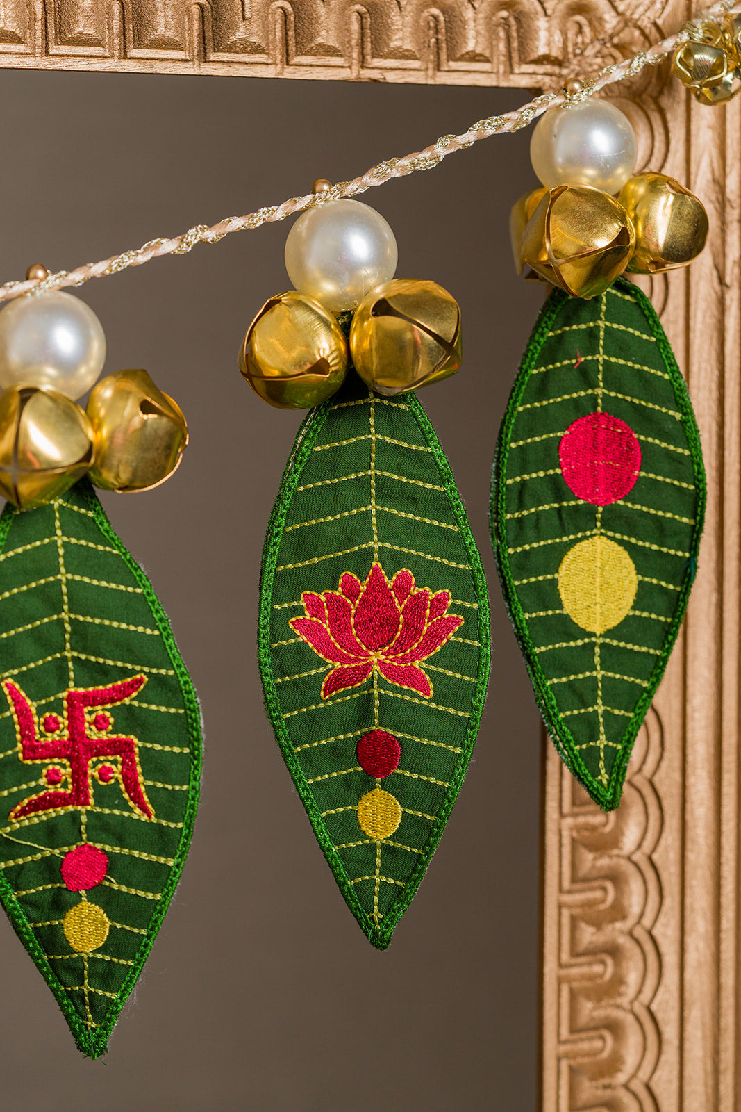 Indu Ratna Mango Leaf Toran