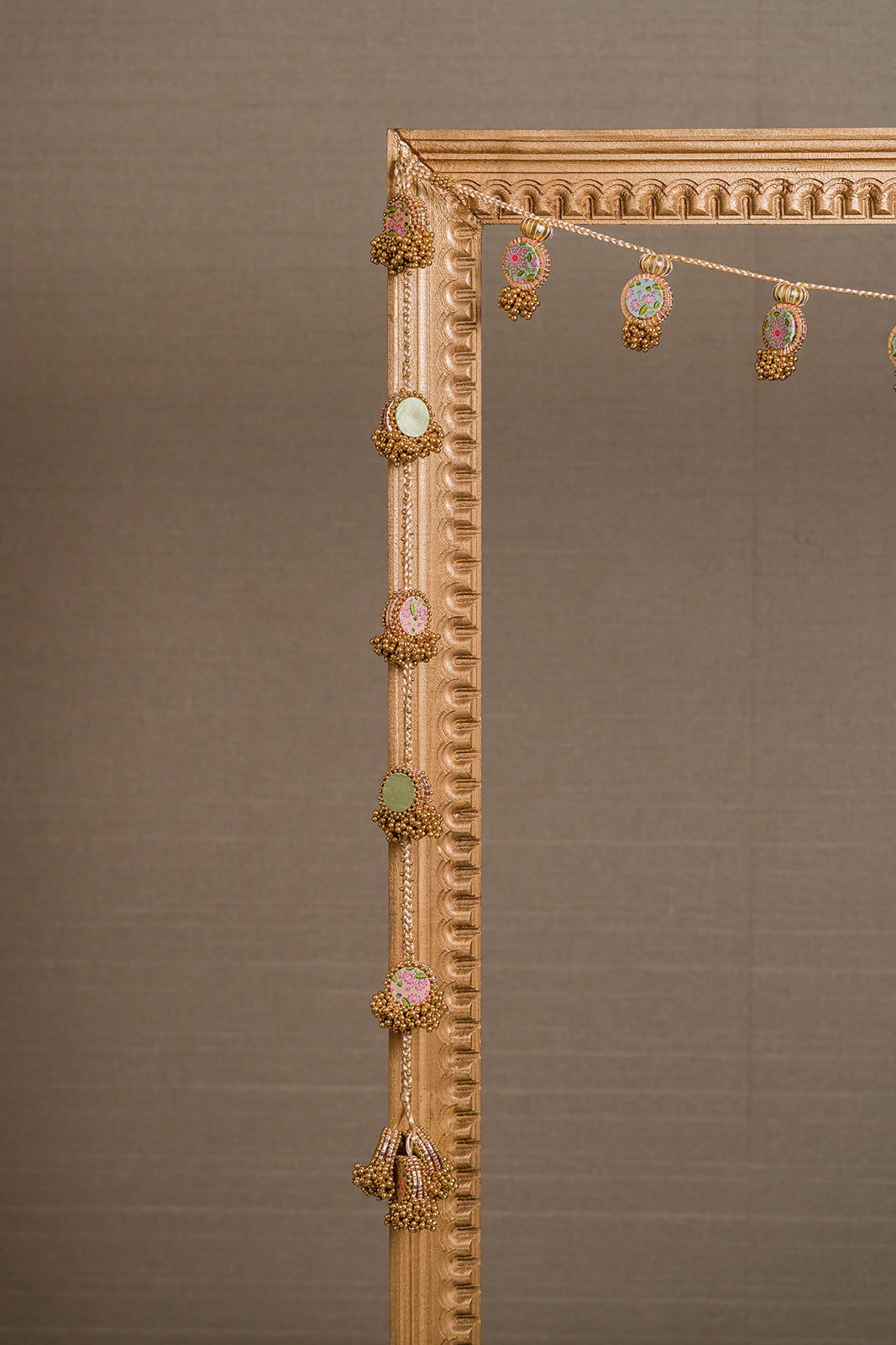 Pista Noor Hanging