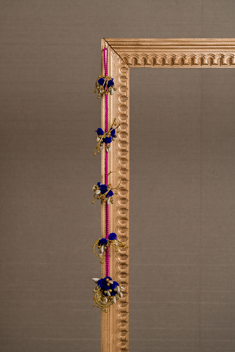 Kangan Jhilmil Hanging