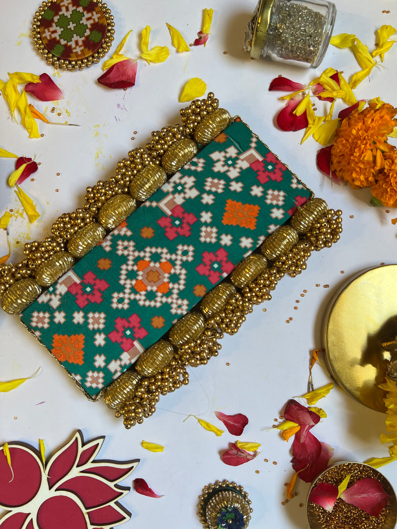 Dilwali Masakali Platter: Solid Rani Pink + OG Inflorescence Divine Pichwai