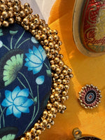 Load image into Gallery viewer, FIFO Pallet: Golden Yellow + Maroon Navratna Patola
