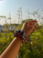 Load image into Gallery viewer, Turkish Hues Intense Ajrakh Scrunchie
