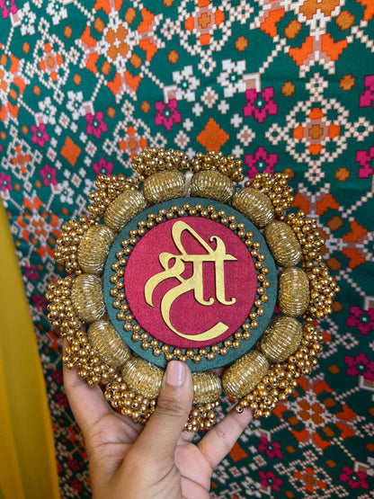 Shri Yantra CHAAND SE SUNDAR Pallet: Solid Maroon + Lemon Yellow Congruous Divine Pichwai