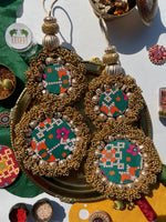 Load image into Gallery viewer, Shubh Labh Dangler- Solid Maroon+ Maroon &amp; Bottle Green Navratna Patola