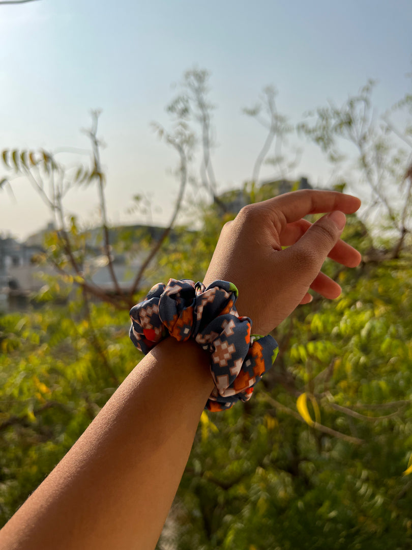 Grey Navratna Patola Scrunchie