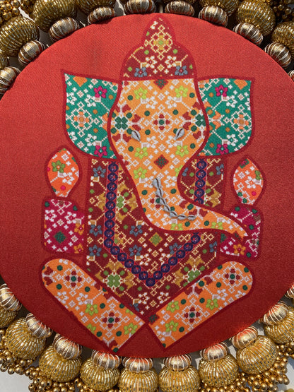 Chaandbali Ganesh Medley: Solid Vermillion + Maroon Navratna Patola