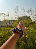Load image into Gallery viewer, Grey Navratna Patola Scrunchie
