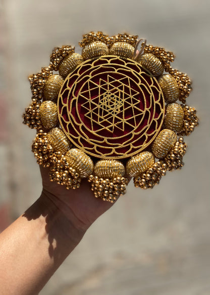 Shri Yantra CHAAND SE SUNDAR Pallet: Solid Maroon + Lemon Yellow Congruous Divine Pichwai