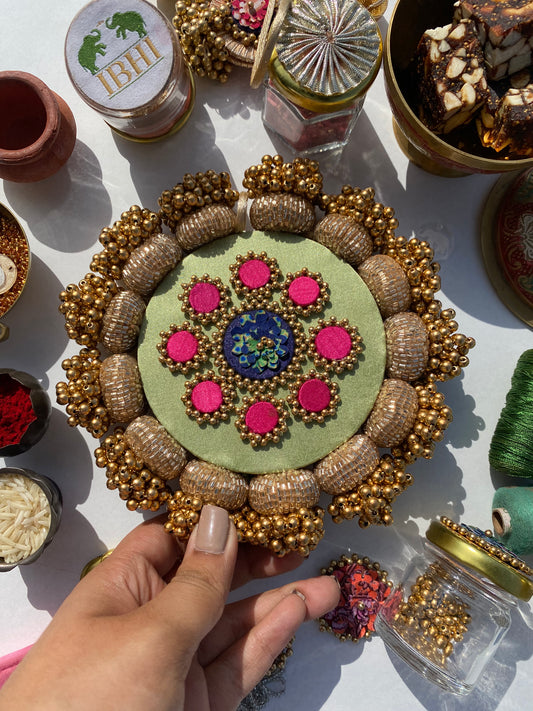 Mandala DIVA DIYA Pallet: Solid Pastel Pistachio + Pastel Pistachio Inflorescence  Divine Pichwai