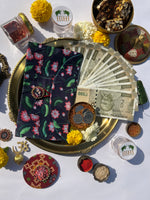 Load image into Gallery viewer, Pink Colloquial Divine Pichwai Shagun Envelope