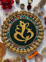 Load image into Gallery viewer, Ganesh Motif Pallet + Hanging: Maroon &amp; Bottle Green Navratna Patola
