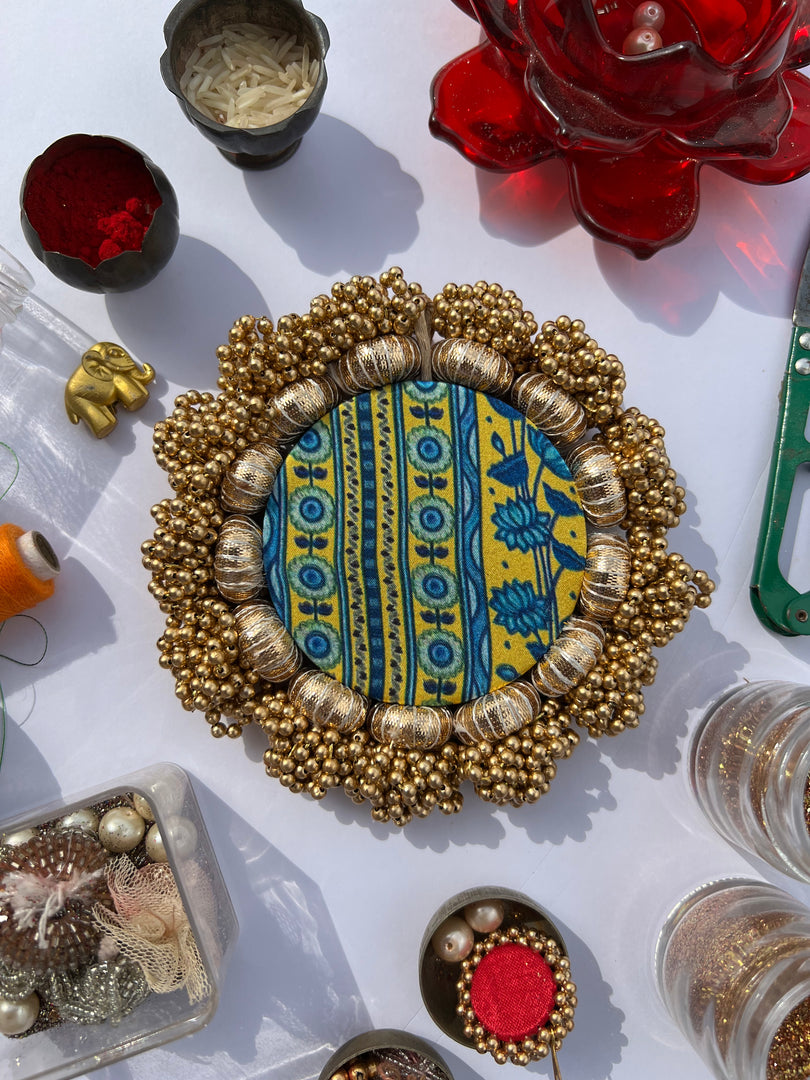 Mor Bani Thangat Kare & Yellow Congruous Divine Pichwai Mini Pallet