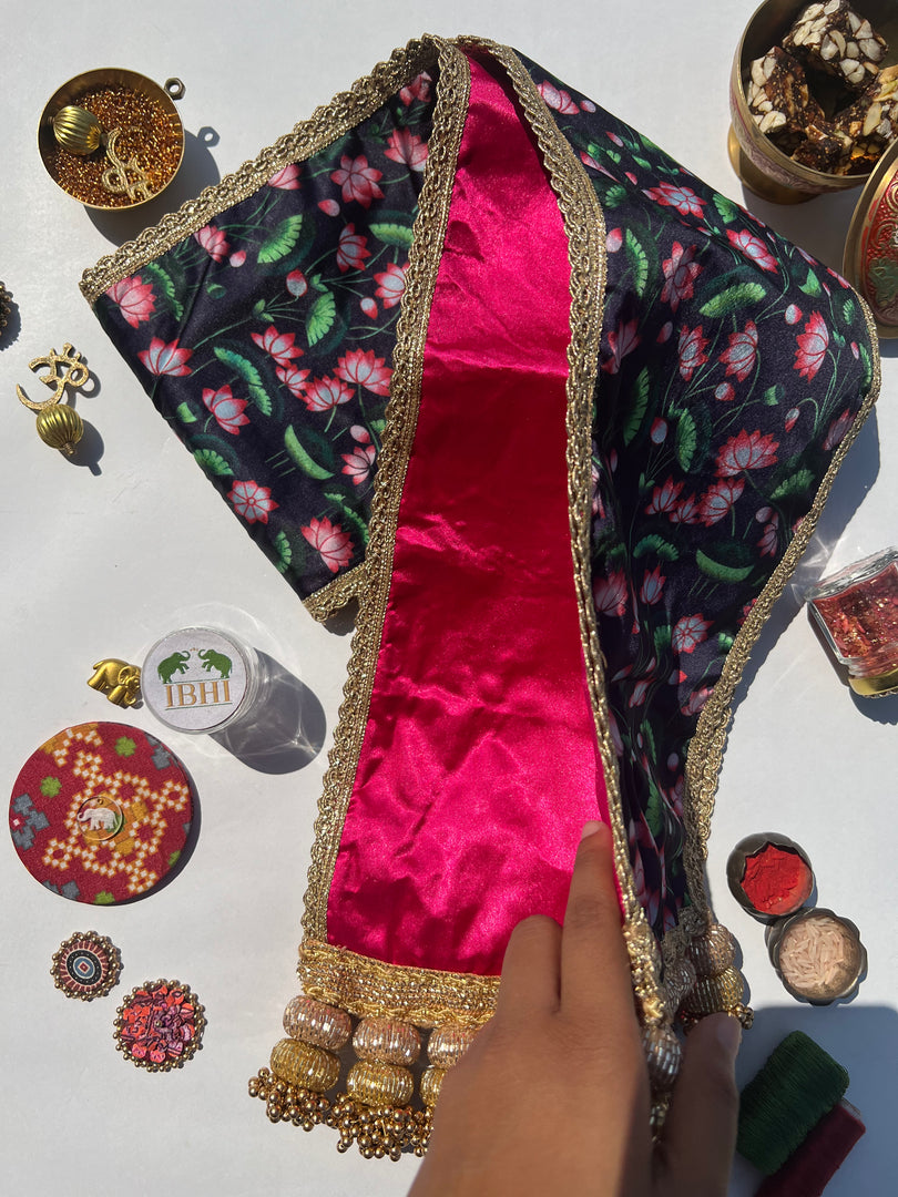 KHES: Pink Colloquial Divine Pichwai + Solid Pink