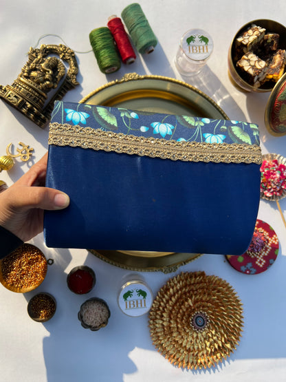 Neela Kamal Clutch