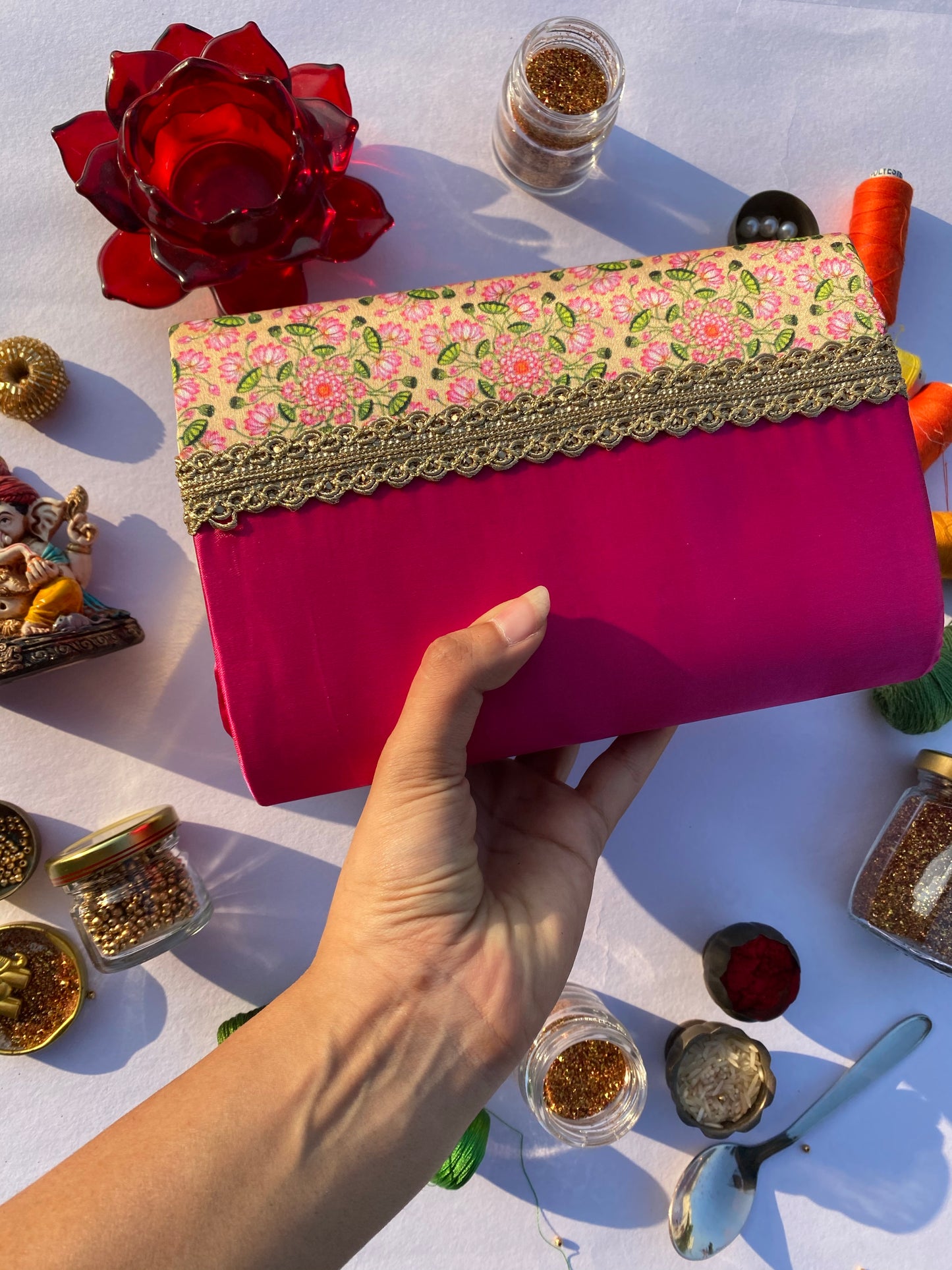 Komal Gulaabi Divine Pichwai Clutch