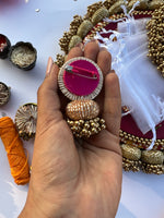Load image into Gallery viewer, Pichawai brooch for sharvani